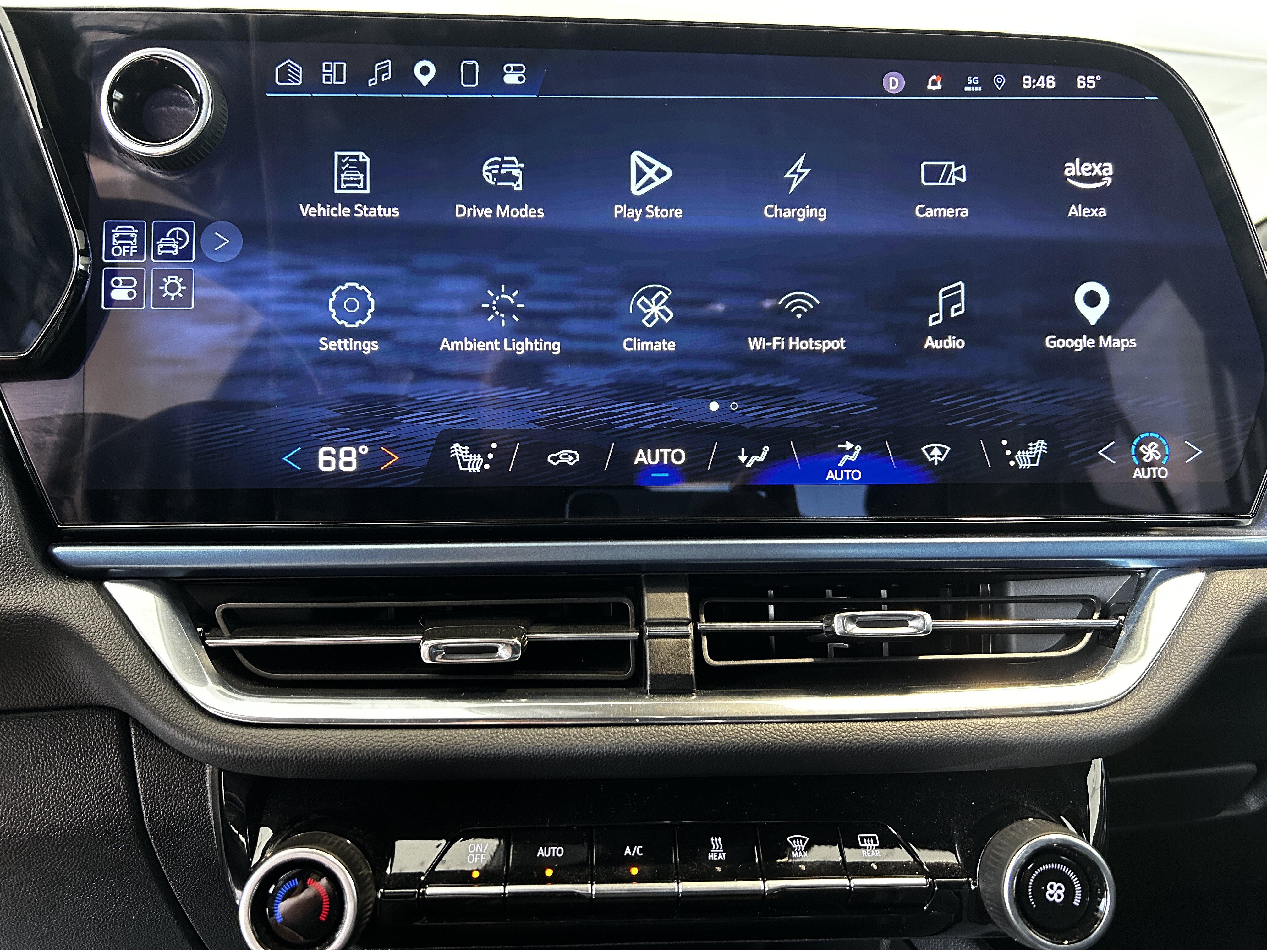 Used 2025 Chevrolet Equinox EV LT w/ Convenience Package FWD image 14