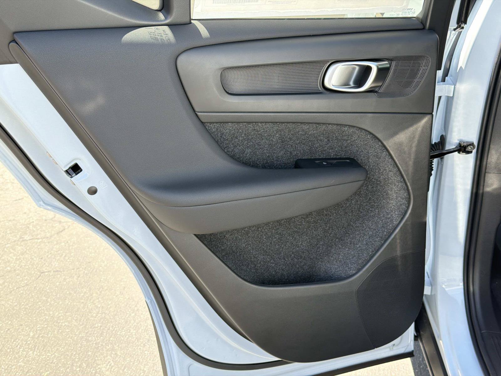 New 2026 Volvo XC40 B5 Ultra AWD/4WD image 16