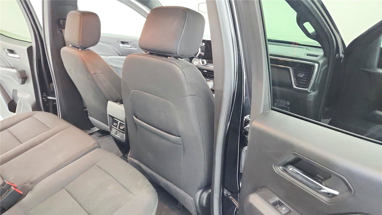 Used 2025 GMC Canyon Elevation RWD image 22