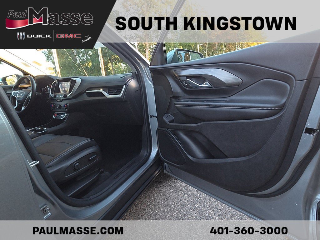 Used 2023 GMC Terrain SLT AWD/4WD image 26