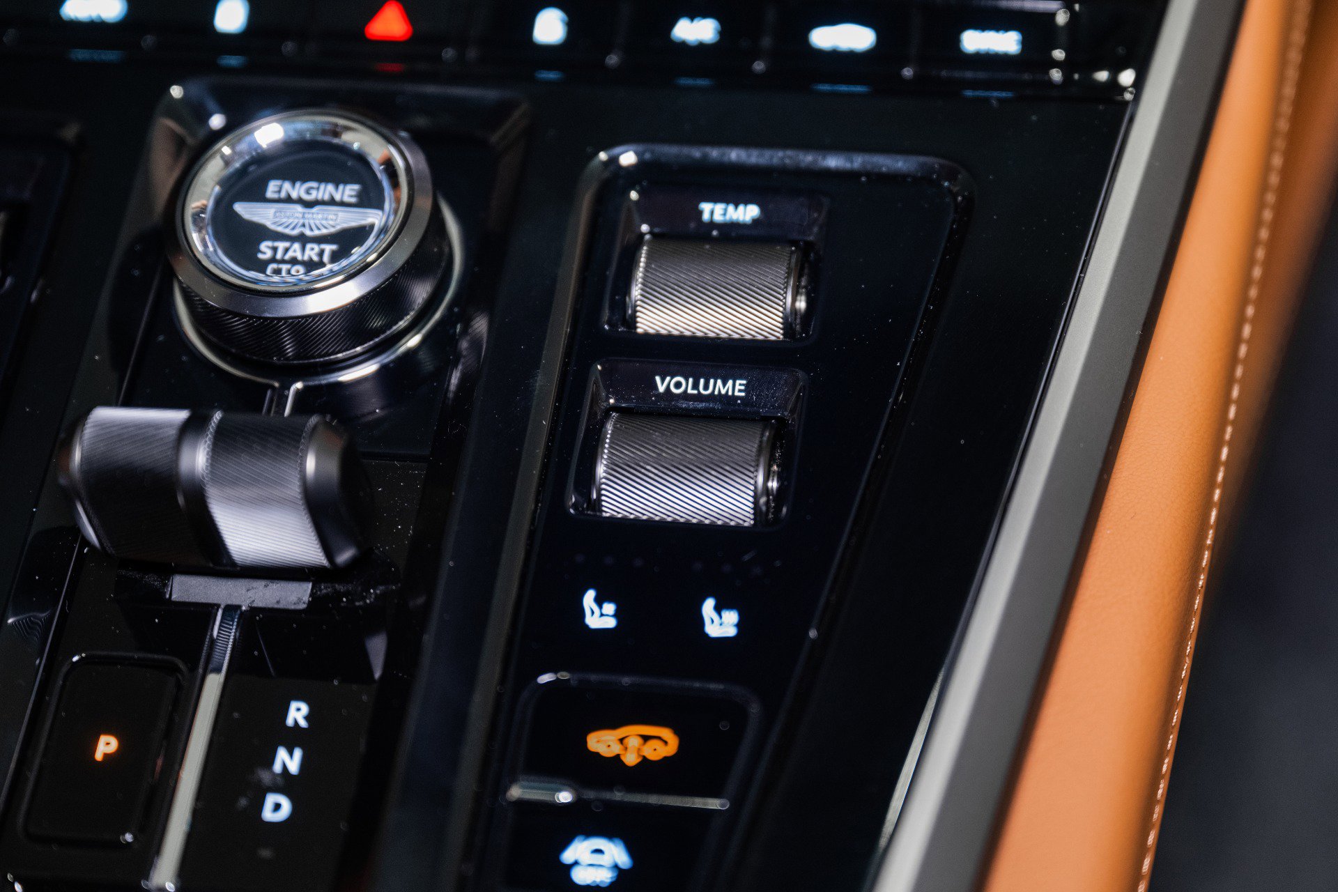 New 2026 Aston Martin DBX 707 image 40