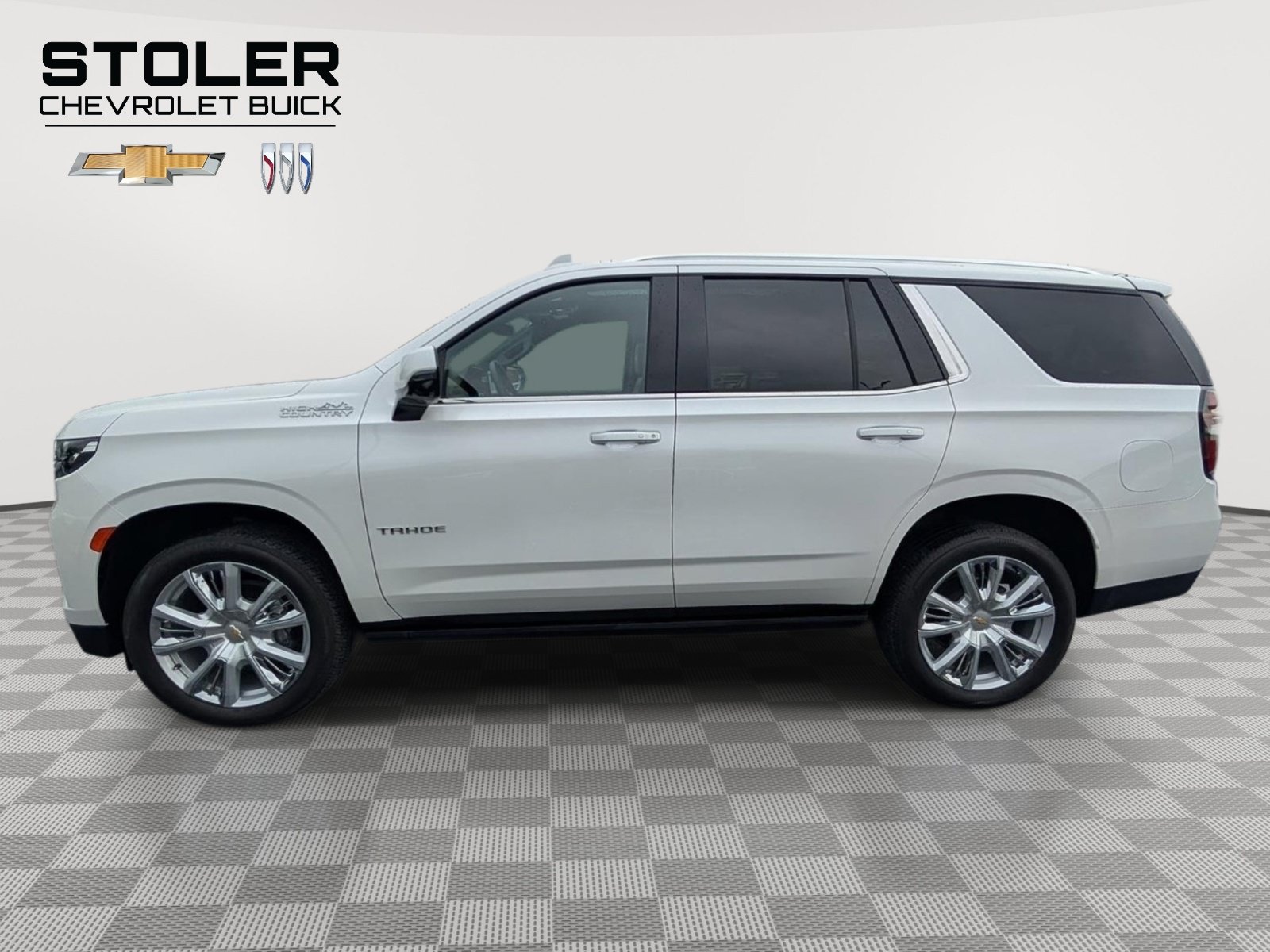 Used 2024 Chevrolet Tahoe High Country w/ Premium Package 2 AWD/4WD image 2