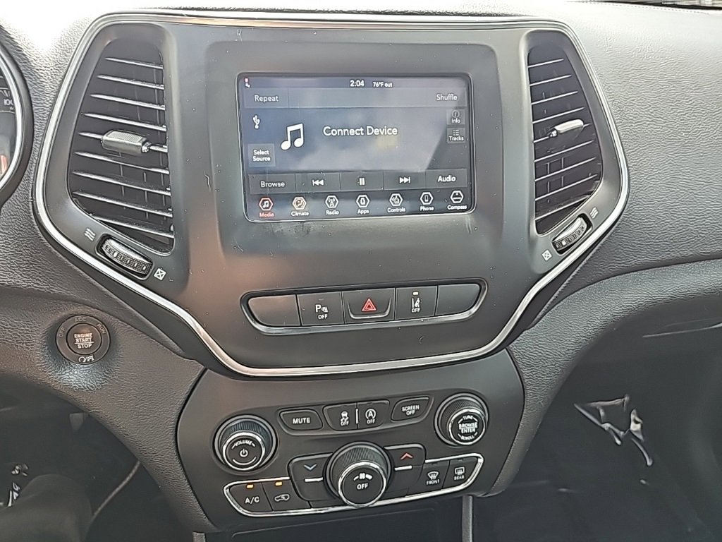 Certified 2021 Jeep Cherokee Latitude Plus w/ Sun & Sound Group image 28