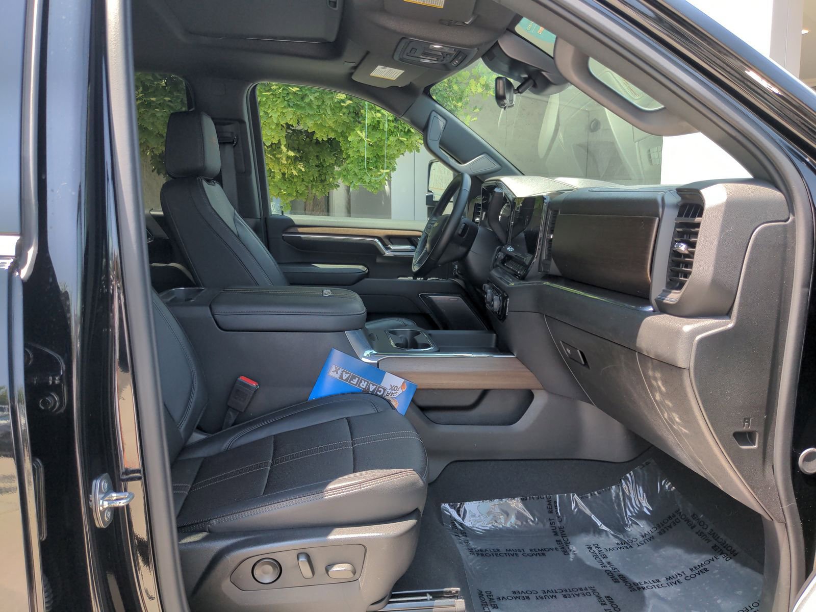 Used 2024 Chevrolet Silverado 2500 High Country w/ High Country Premium Package image 28