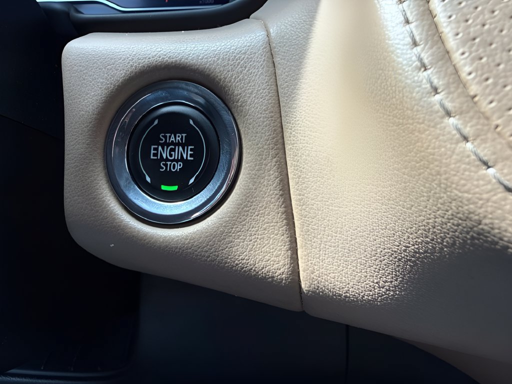 Used 2023 Chevrolet Tahoe Premier AWD/4WD image 22
