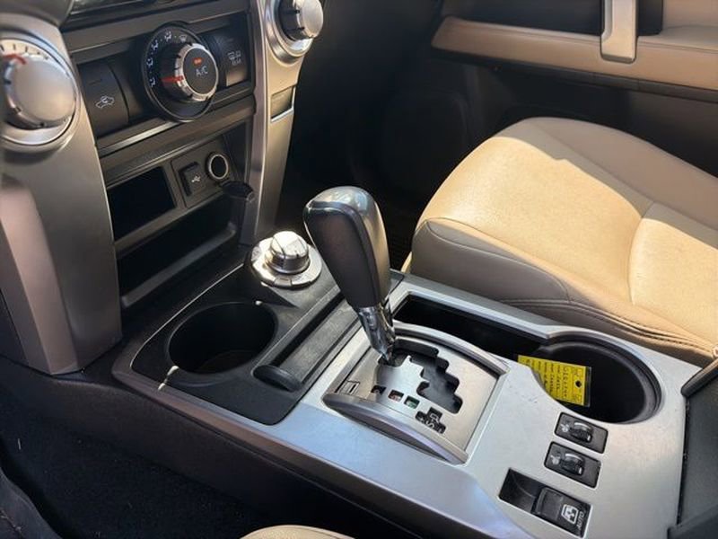 Used 2022 Toyota 4Runner SR5 Premium w/ Moonroof Package AWD/4WD image 9
