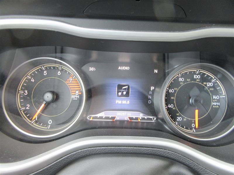 Used 2016 Jeep Cherokee Trailhawk w/ Comfort/Convenience Group image 15