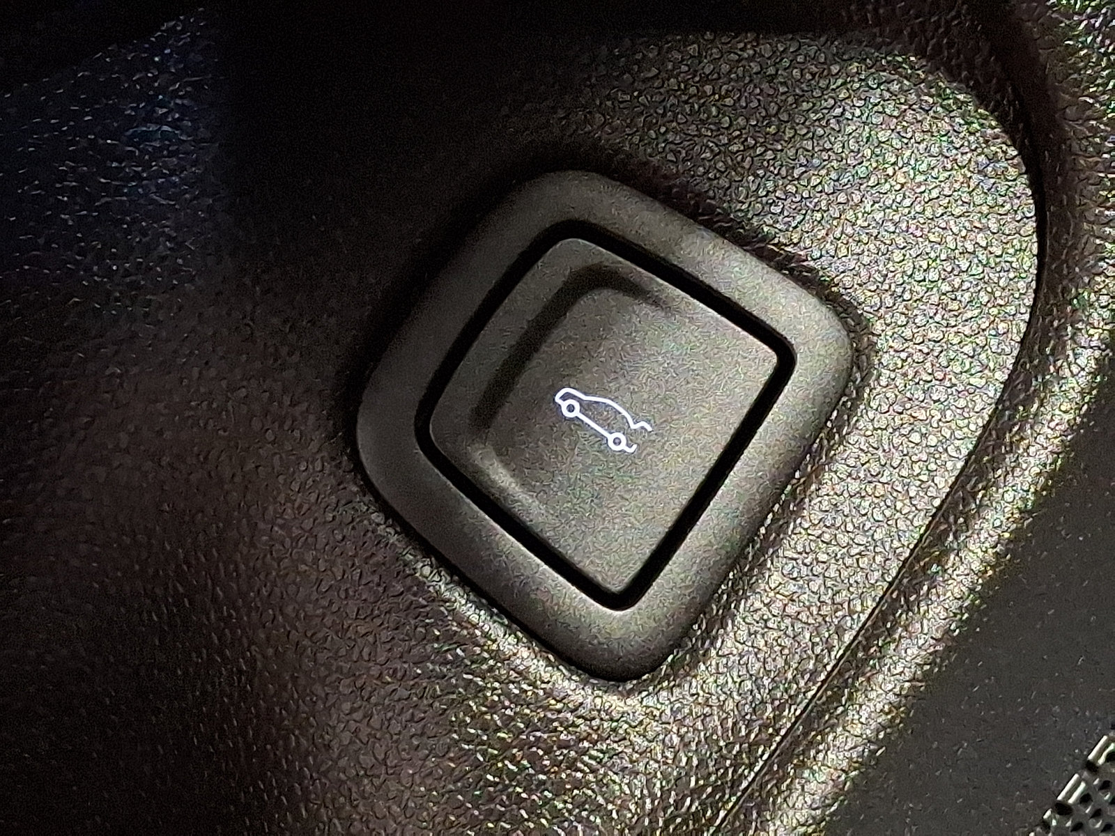 Certified 2023 Cadillac CT4 Luxury w/ Sun And Sound Package AWD/4WD image 26