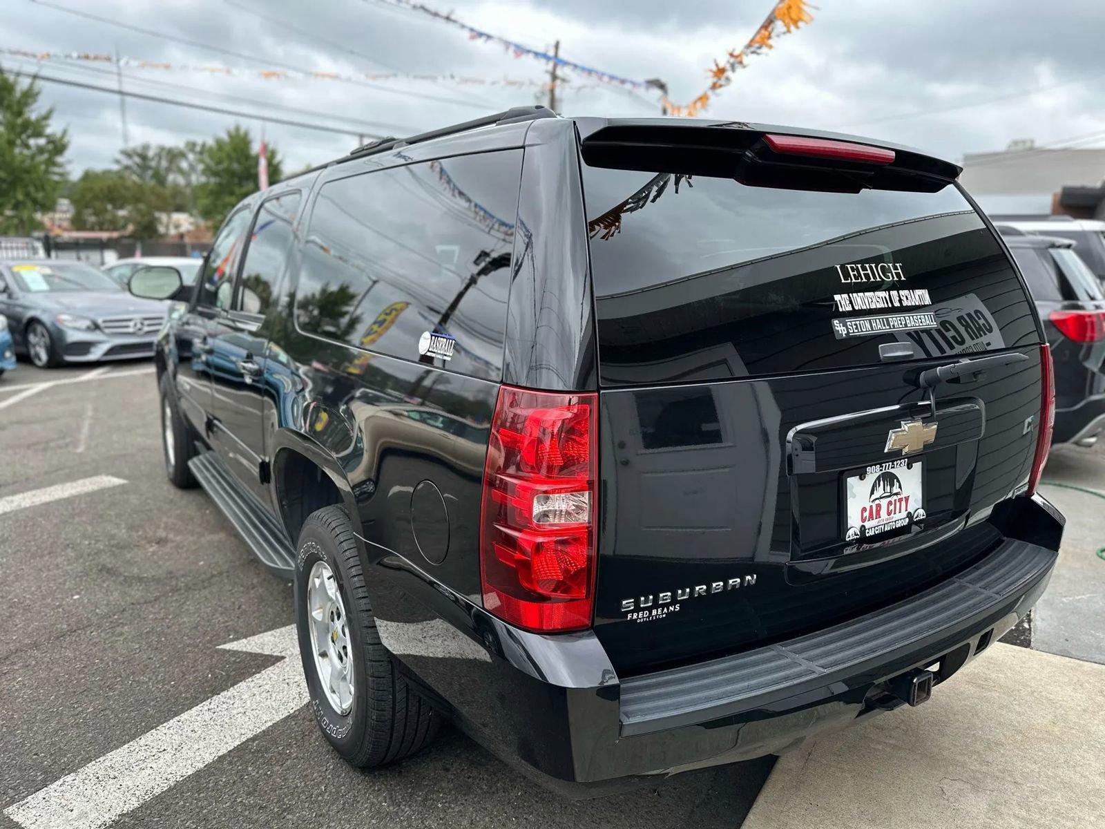 Used 2009 Chevrolet Suburban LT image 6