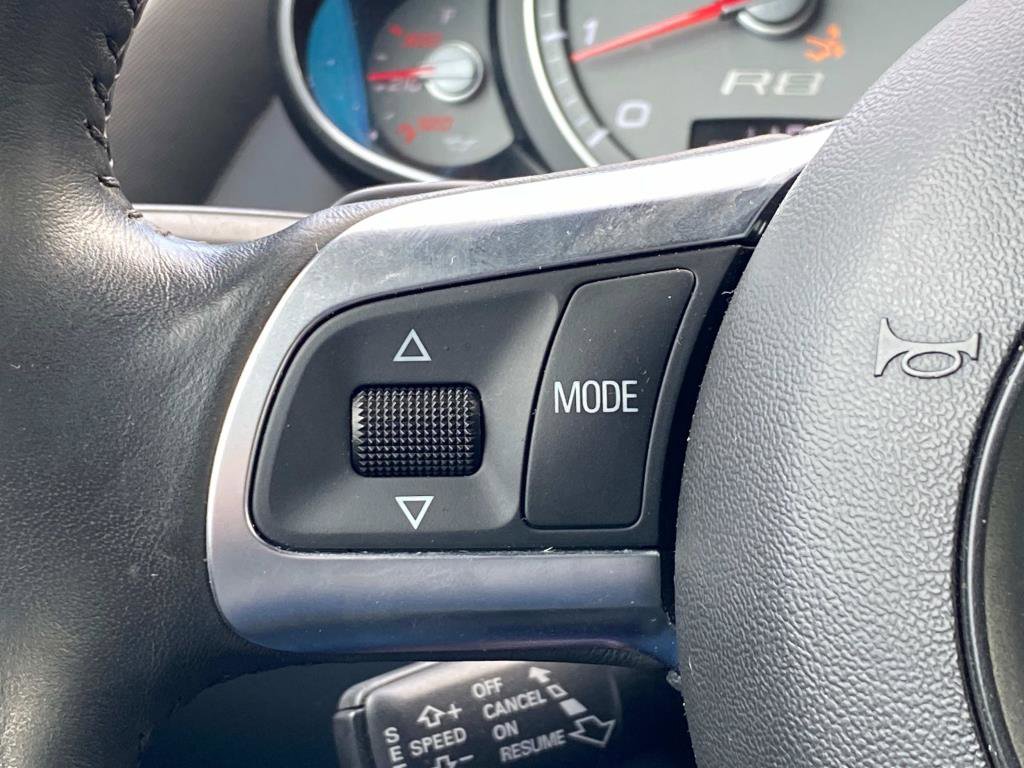 Used 2009 Audi R8 V8 image 21