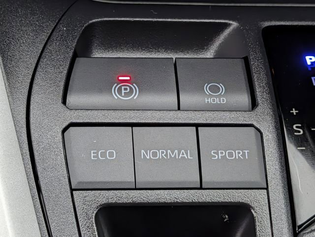 Certified 2025 Toyota RAV4 LE FWD image 16