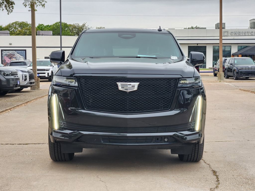 Used 2024 Cadillac Escalade ESV Sport Platinum w/ LPO, ONYX Package AWD/4WD image 2