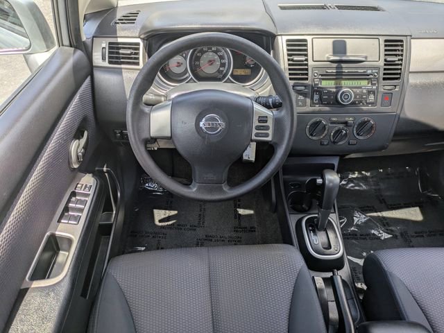 Used 2009 Nissan Versa Hatchback FWD image 18