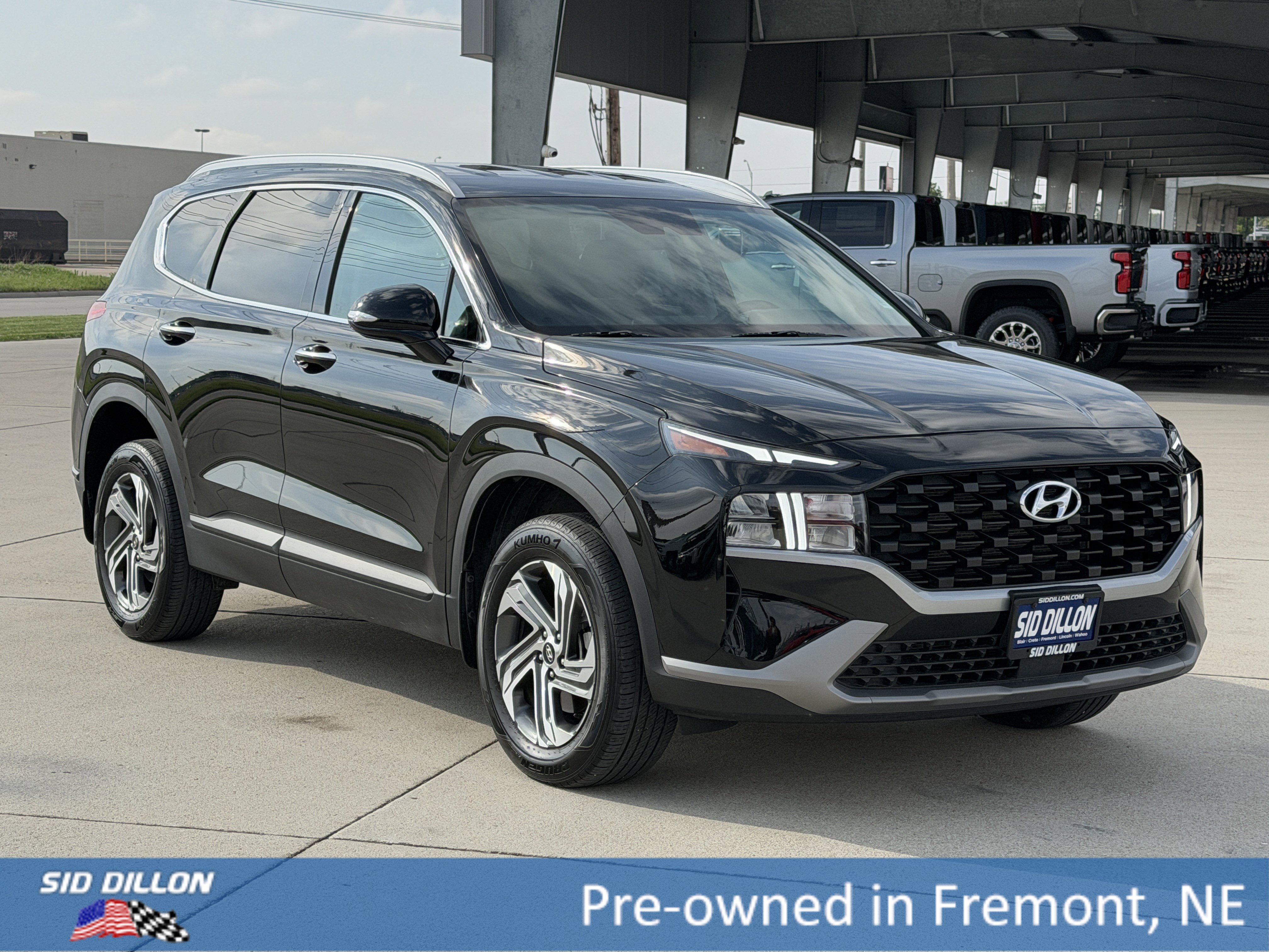 Used 2023 Hyundai Santa Fe SEL w/ Winter Weather Package AWD/4WD image 2