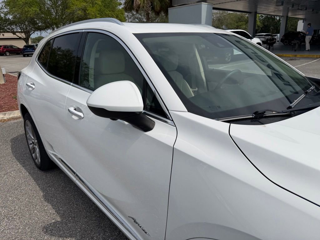 Used 2022 Buick Envision Avenir w/ Technology Package II FWD image 15