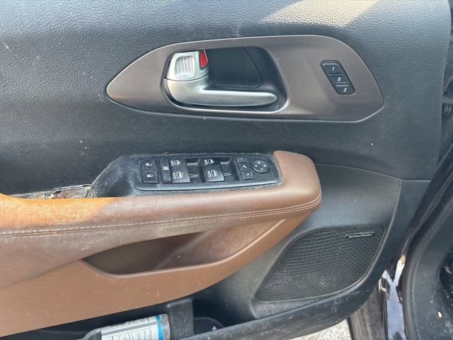 Used 2017 Chrysler Pacifica Limited image 7