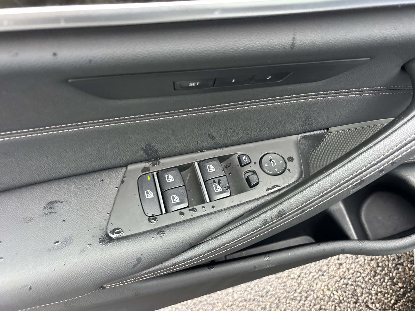 Used 2023 BMW 540i xDrive w/ M Sport Package image 12