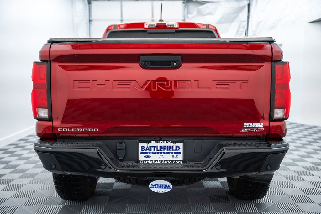 Used 2024 Chevrolet Colorado ZR2 w/ ZR2 Convenience Package III AWD/4WD image 6