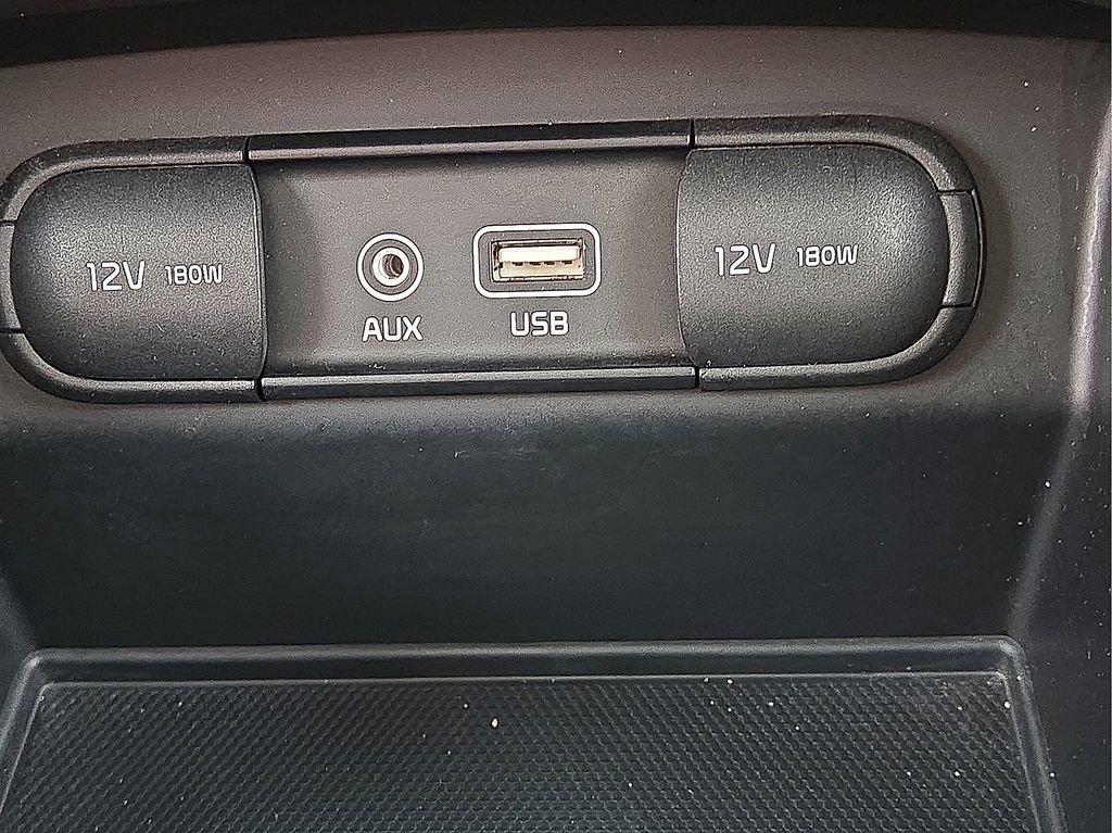 Used 2016 Kia Sorento LX image 25