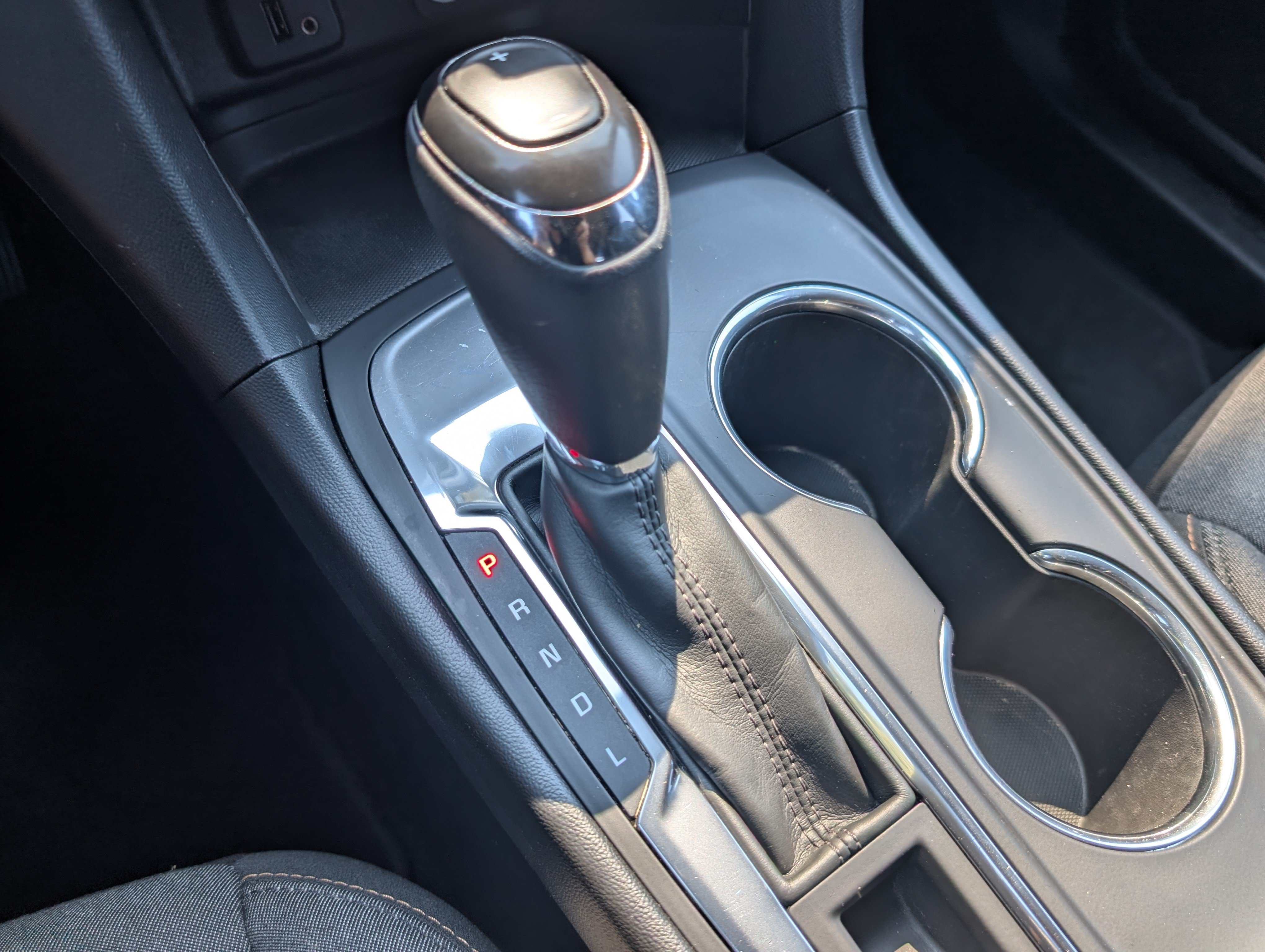 Used 2018 Chevrolet Equinox LT FWD image 28