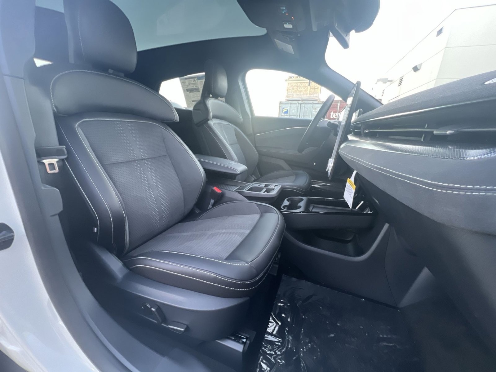 New 2025 Ford Mustang Mach-E GT w/ Bronze Appearance Package image 27