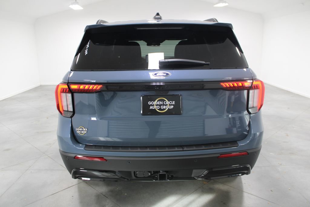 New 2026 Ford Explorer ST-Line w/ ST-Line Street Pack image 7