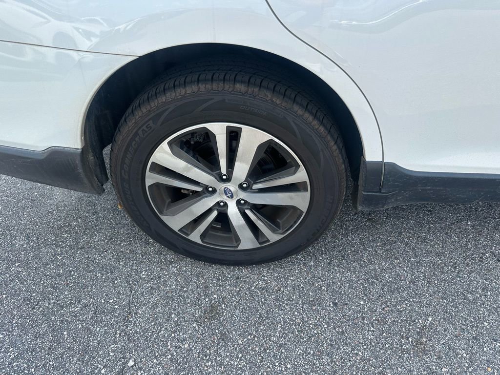 Used 2019 Subaru Outback 2.5i Limited image 5