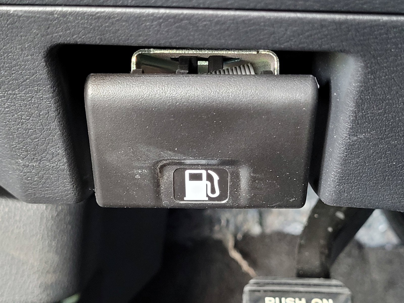 Certified 2024 Nissan Altima 2.5 S FWD image 9
