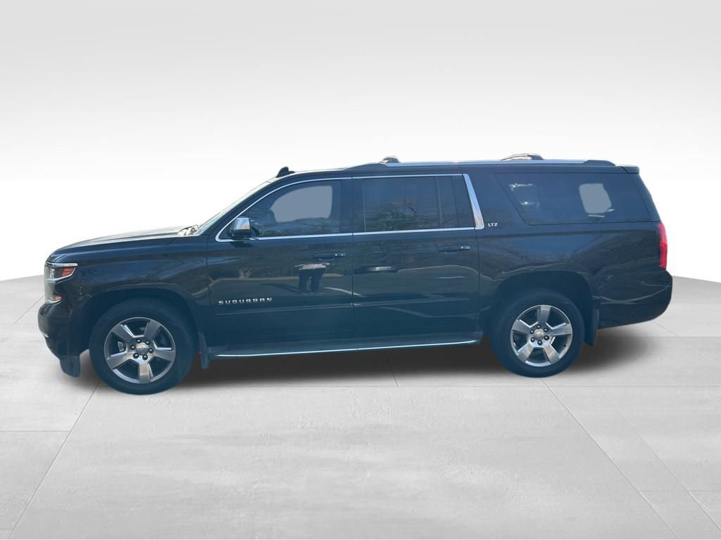 Used 2016 Chevrolet Suburban LTZ image 2