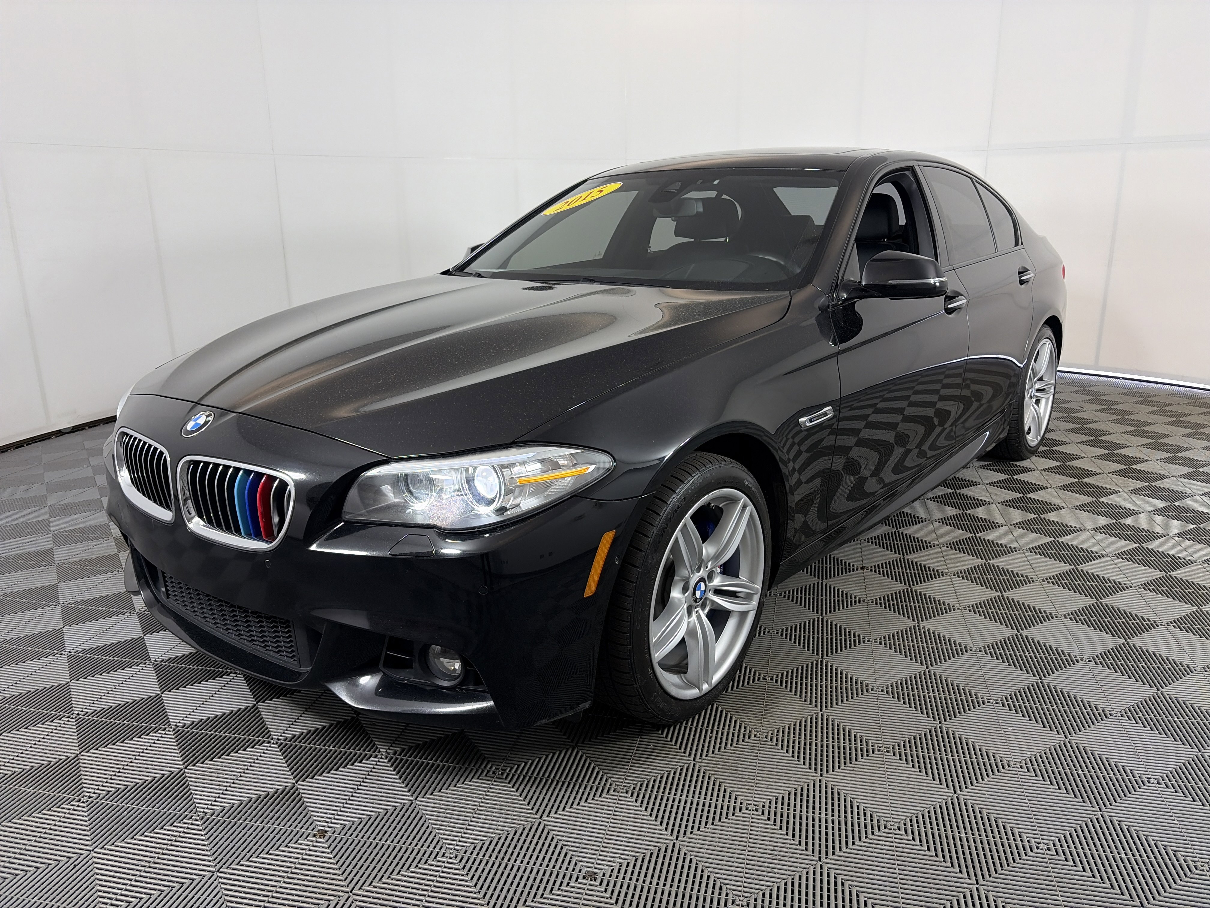 Used 2015 BMW 535i xDrive Sedan AWD/4WD image 3