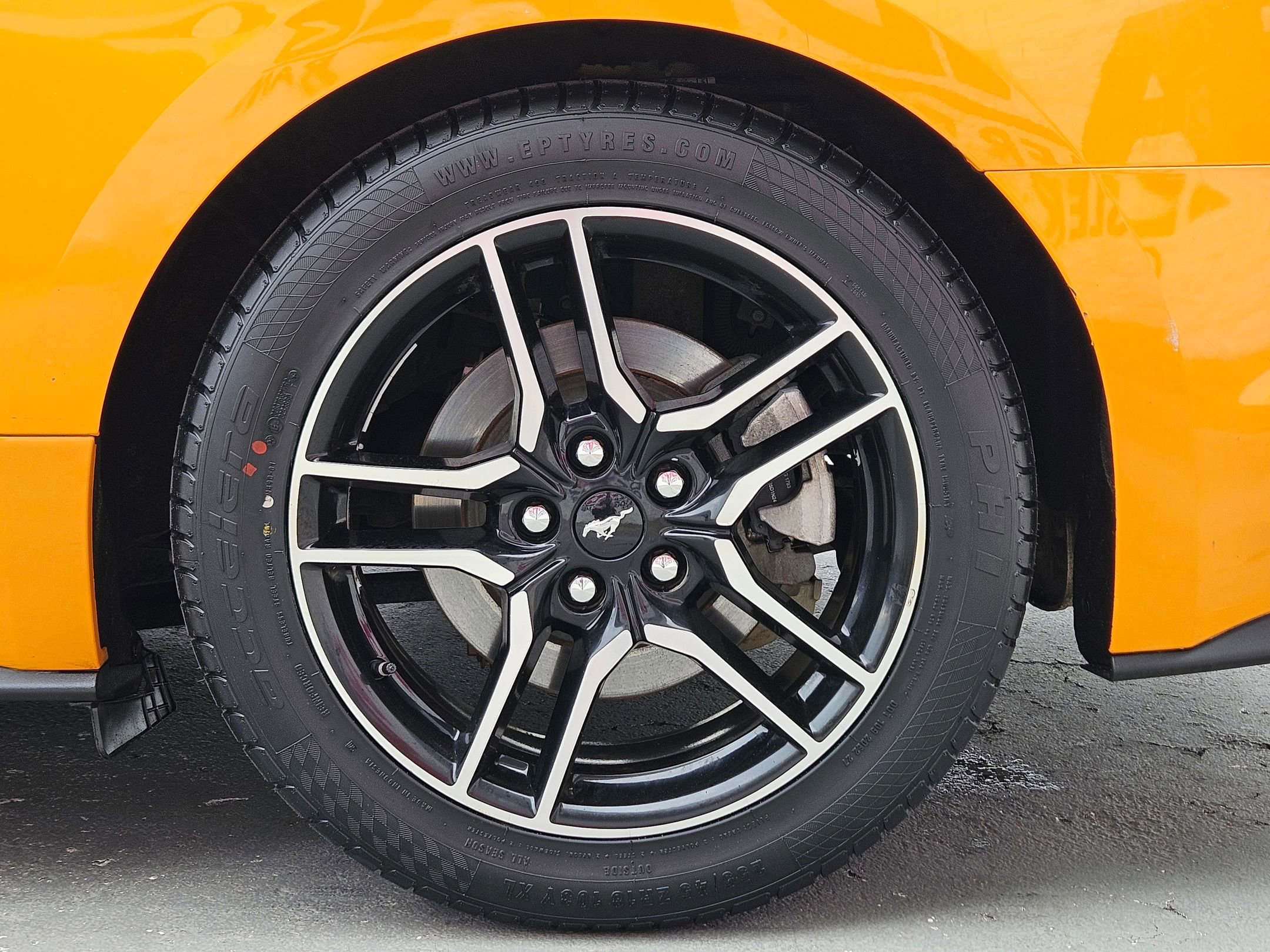 Used 2018 Ford Mustang Premium w/ Equipment Group 201A image 26