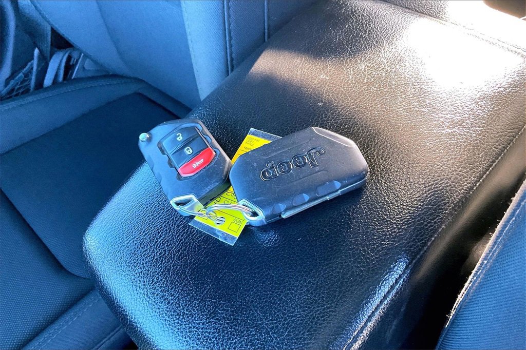 Used 2020 Jeep Gladiator Sport w/ Quick Order Package 24S image 10