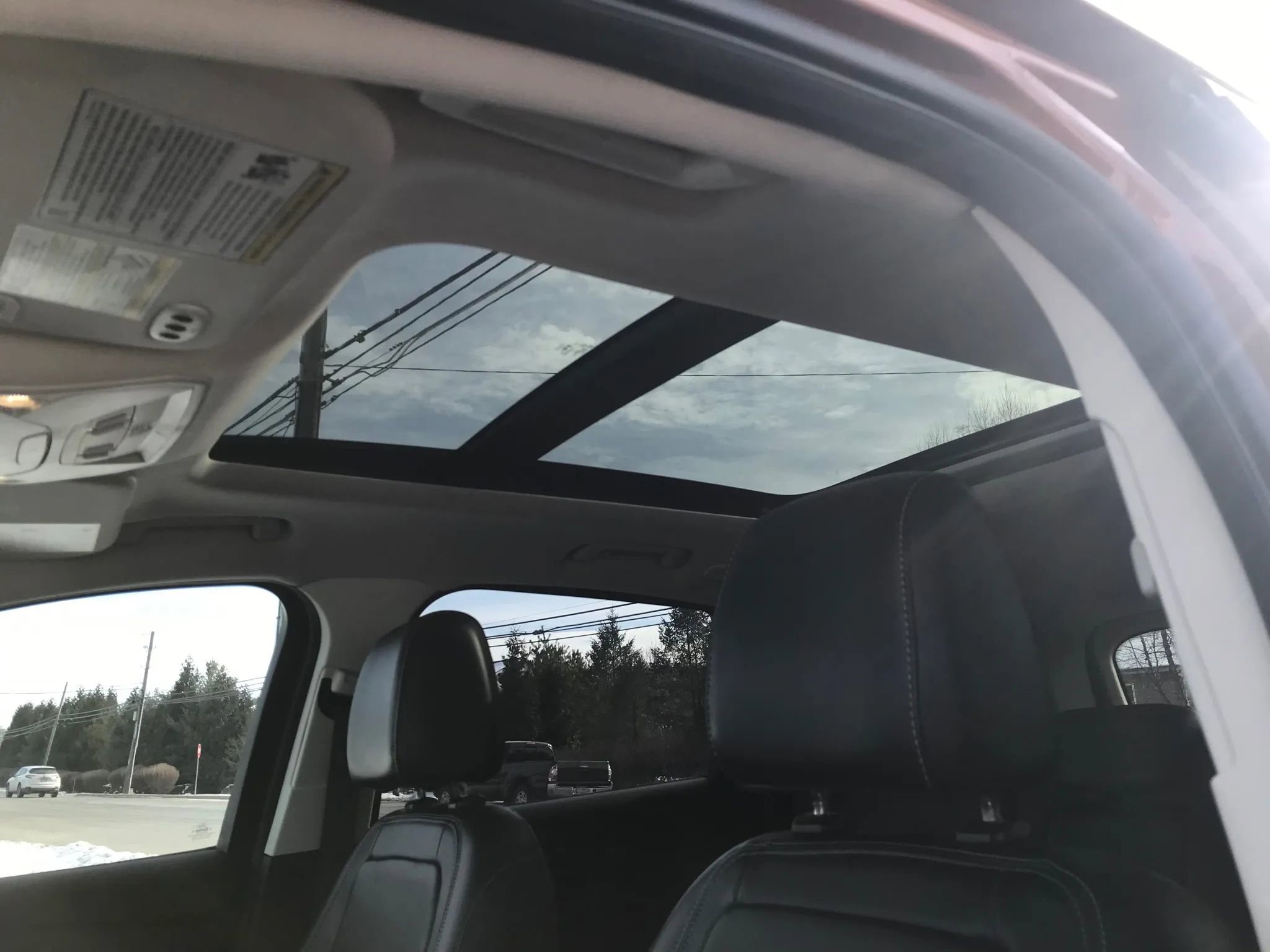 Used 2017 Ford Escape Titanium image 33