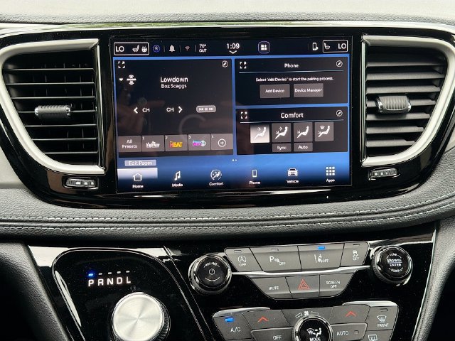 New 2027 Chrysler Pacifica Select FWD image 10