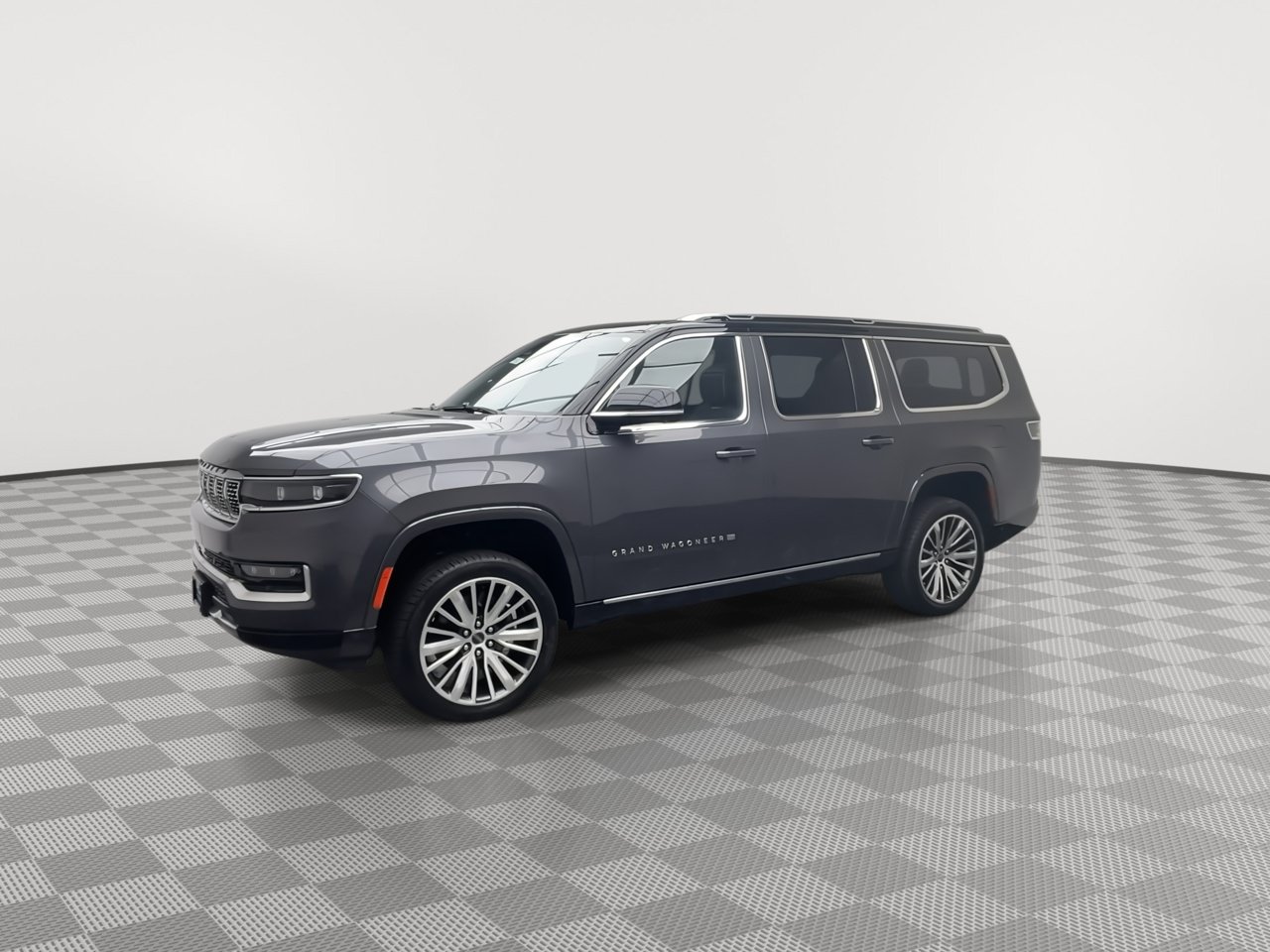 Used 2024 Jeep Grand Wagoneer L Series III AWD/4WD image 38
