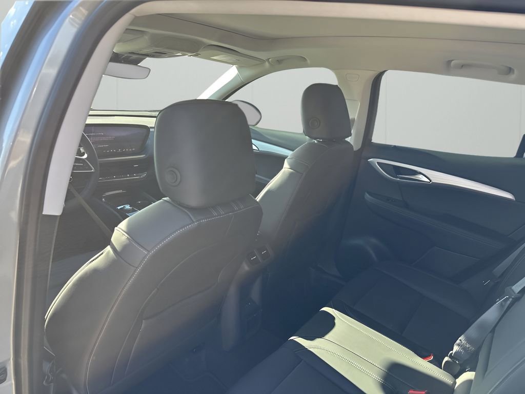 New 2026 Buick Envision Avenir image 17