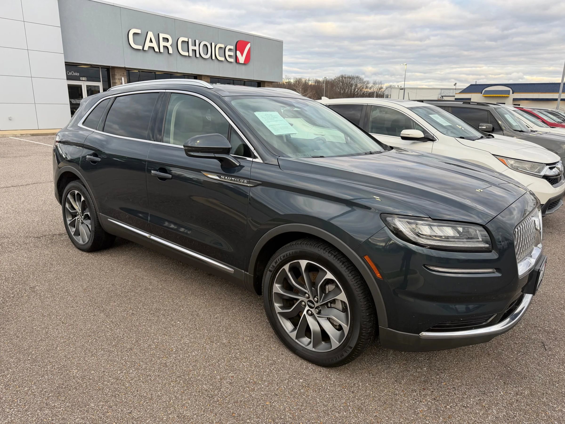 Used 2022 Lincoln Nautilus Reserve w/ Luxury Package image 1