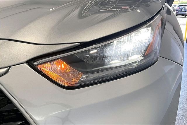 Used 2023 Toyota Highlander L AWD/4WD image 34