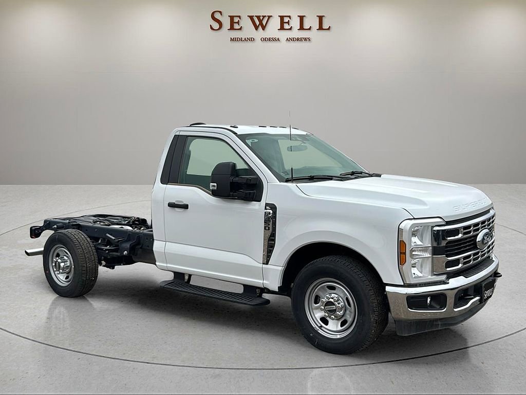 New 2024 Ford F350 XL w/ XL Chrome Package image 7