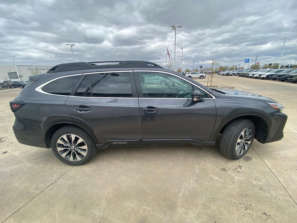 Used 2024 Subaru Outback Limited AWD/4WD image 11