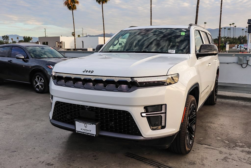 New 2026 Jeep Grand Wagoneer Limited AWD/4WD image 4