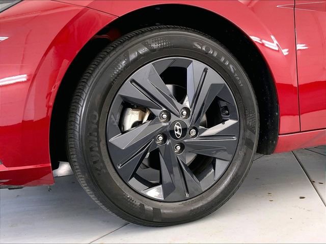 Used 2023 Hyundai Elantra SEL image 9