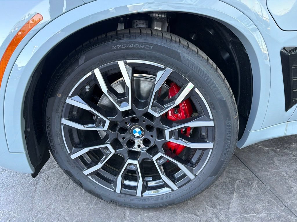 New 2026 BMW X5 xDrive50e w/ M Sport Package AWD/4WD image 5