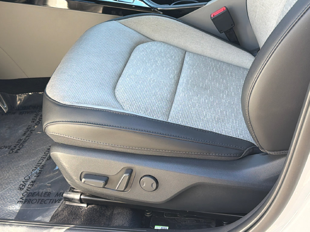 Used 2024 Kia Niro Wave w/ Wave Preserve Package FWD image 24