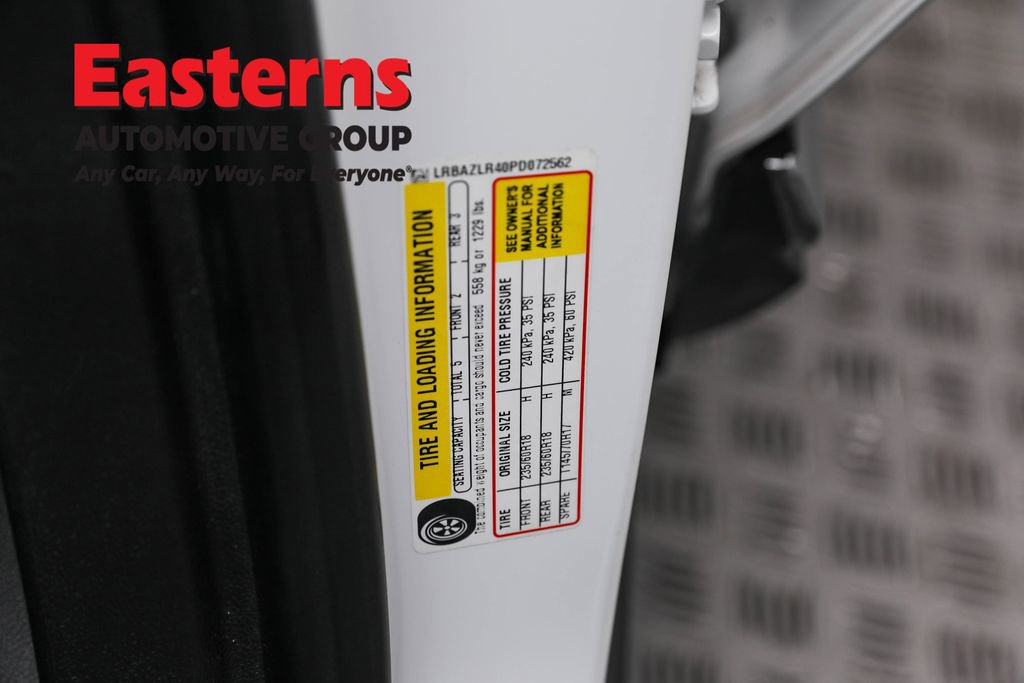 Used 2023 Buick Envision Preferred image 35