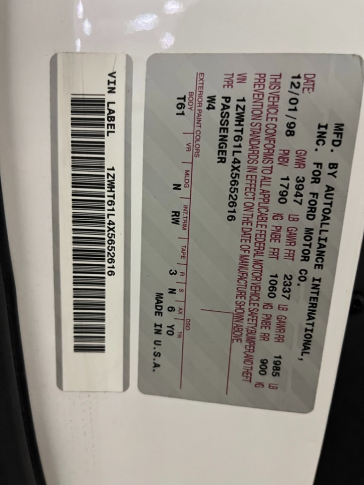 Used 1999 Mercury Cougar V6 image 14