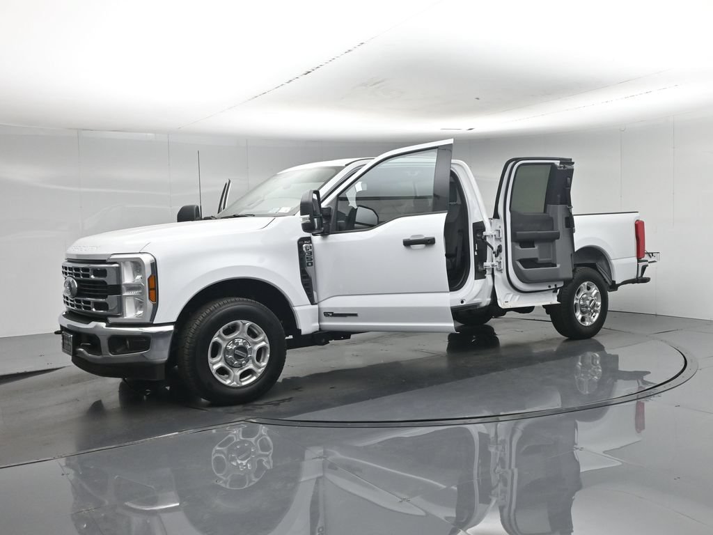 New 2026 Ford F350 XLT RWD image 29