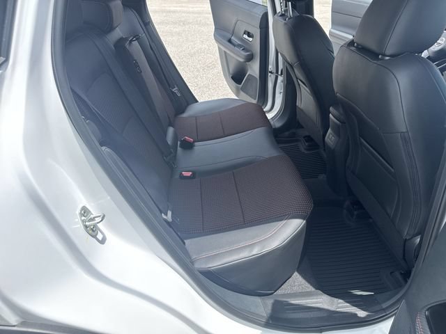 New 2025 Nissan Kicks SR FWD image 11