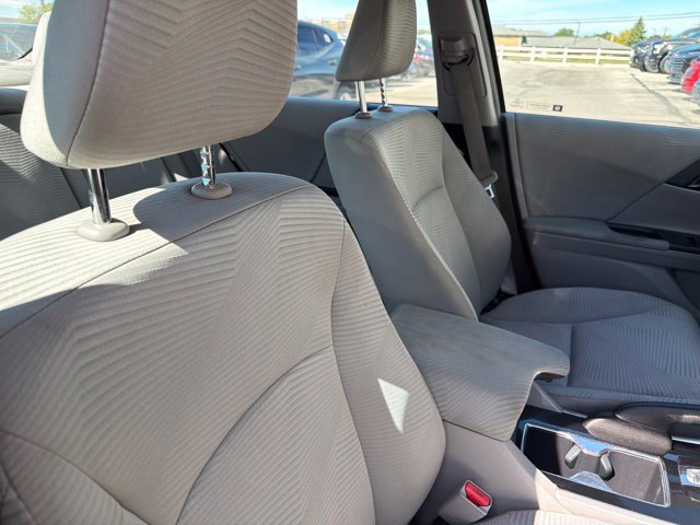 Used 2017 Honda Accord LX image 21