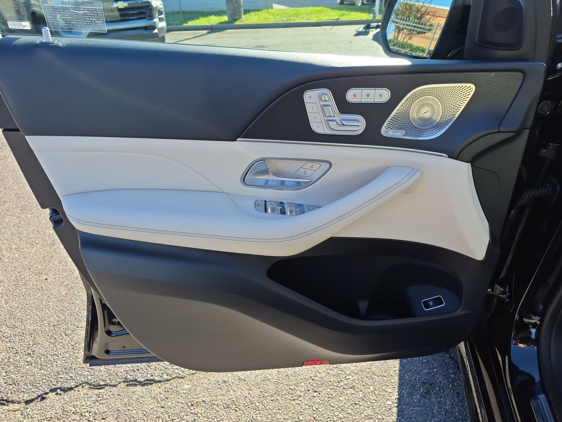 Certified 2025 Mercedes-Benz GLS 450 4MATIC image 12